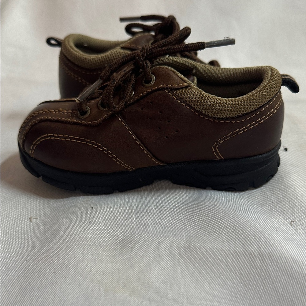 Thom McAn Brown Kids Dress Shoes 6W